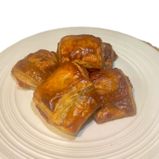 4 Un x Puffy Pastries Filled With Guava And Caramel - Pasabocas Rellenos De Bocadillo Y Arequipe